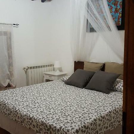 Apartament Il Borgo Dei Pini Vinci Zewnętrze zdjęcie