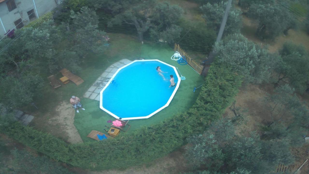 Apartament Il Borgo Dei Pini Vinci Zewnętrze zdjęcie