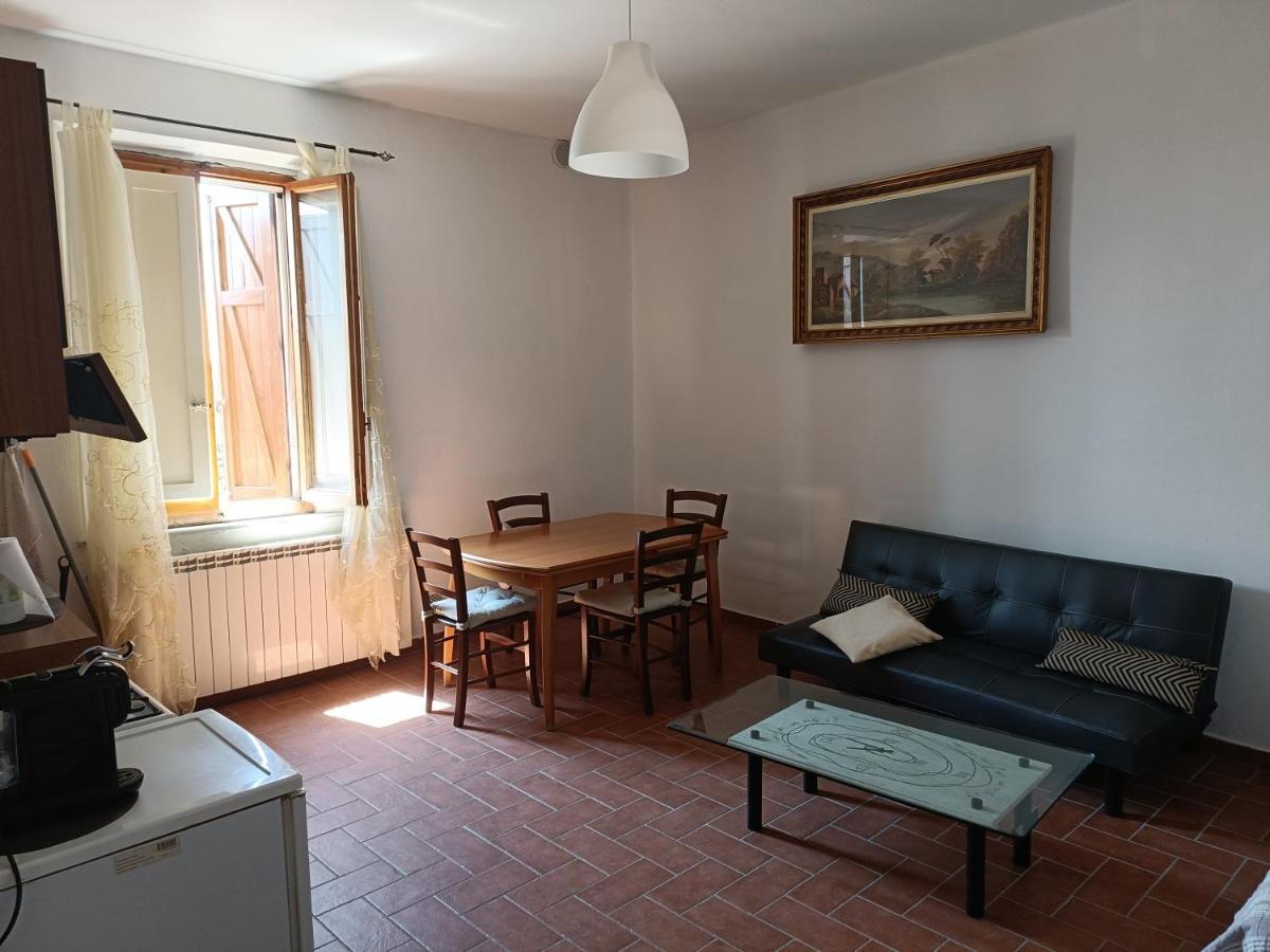 Apartament Il Borgo Dei Pini Vinci Zewnętrze zdjęcie