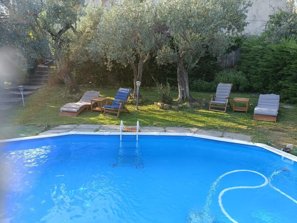 Apartament Il Borgo Dei Pini Vinci Zewnętrze zdjęcie