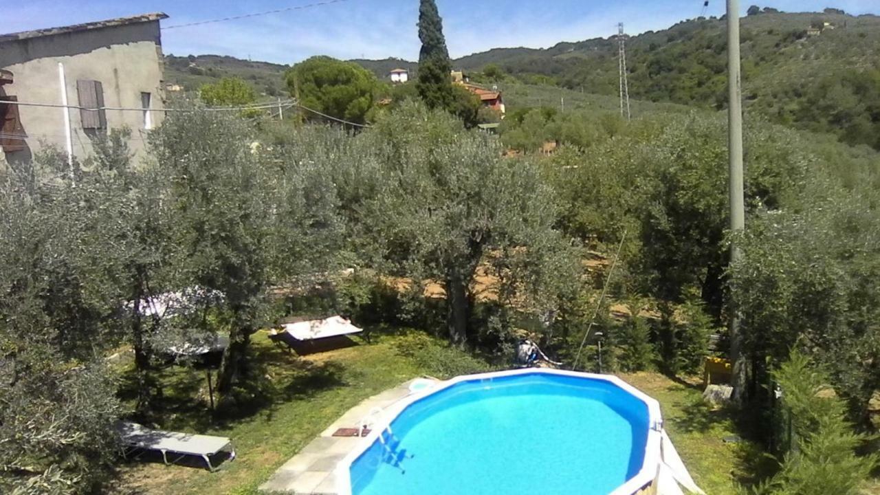 Apartament Il Borgo Dei Pini Vinci Zewnętrze zdjęcie